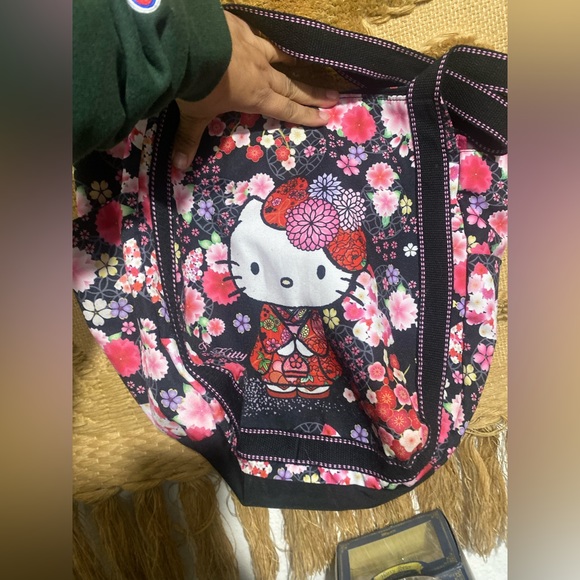 Hello Kitty Manufatto Tote Bag - Picture 4 of 9
